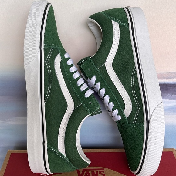 Vans WMNS Old Skool
Color Theory Greener Past
VN0005UF6QU
Sneakers - Picture 13 of 16